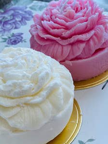 The peony of Naïs for wholesale by Les bougies de ma Tribu