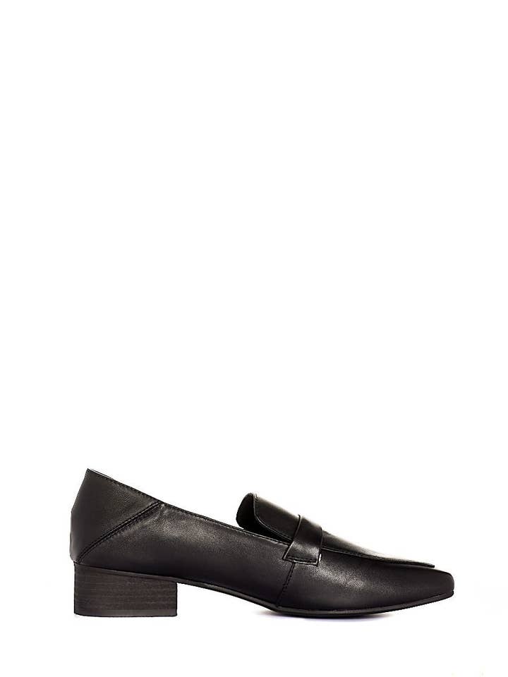 Berkonty - Venta al por mayor Mocasines - Mujer - MOCASINES KARINA PIEL NEGRA