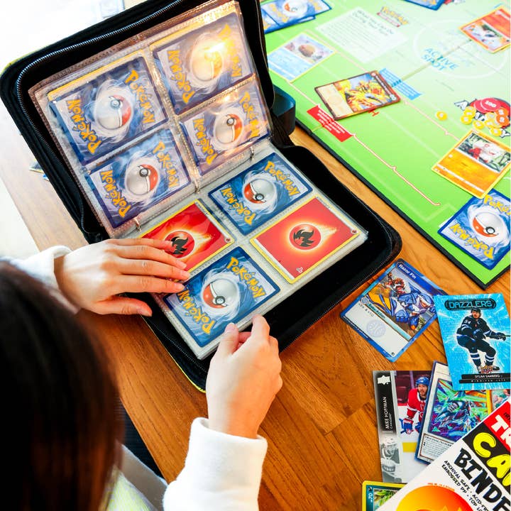 Fydelity - Wholesale Binder - 44041: Trading Card Binder | Max (400pcs) | Belt Ball Patent5