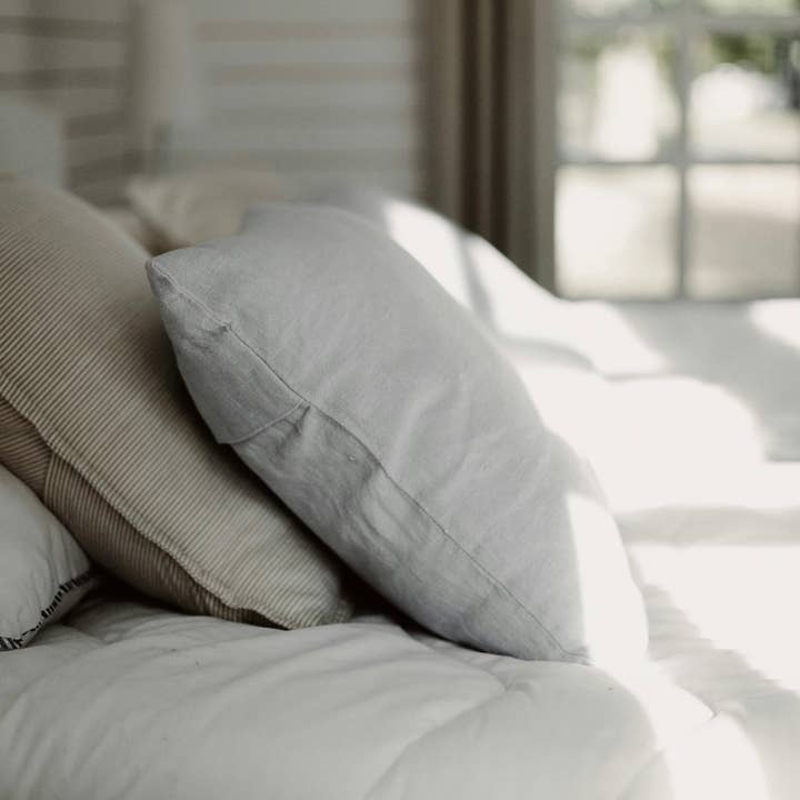 Bloomist - Wholesale Pillow Insert - Down Pillow Inserts
