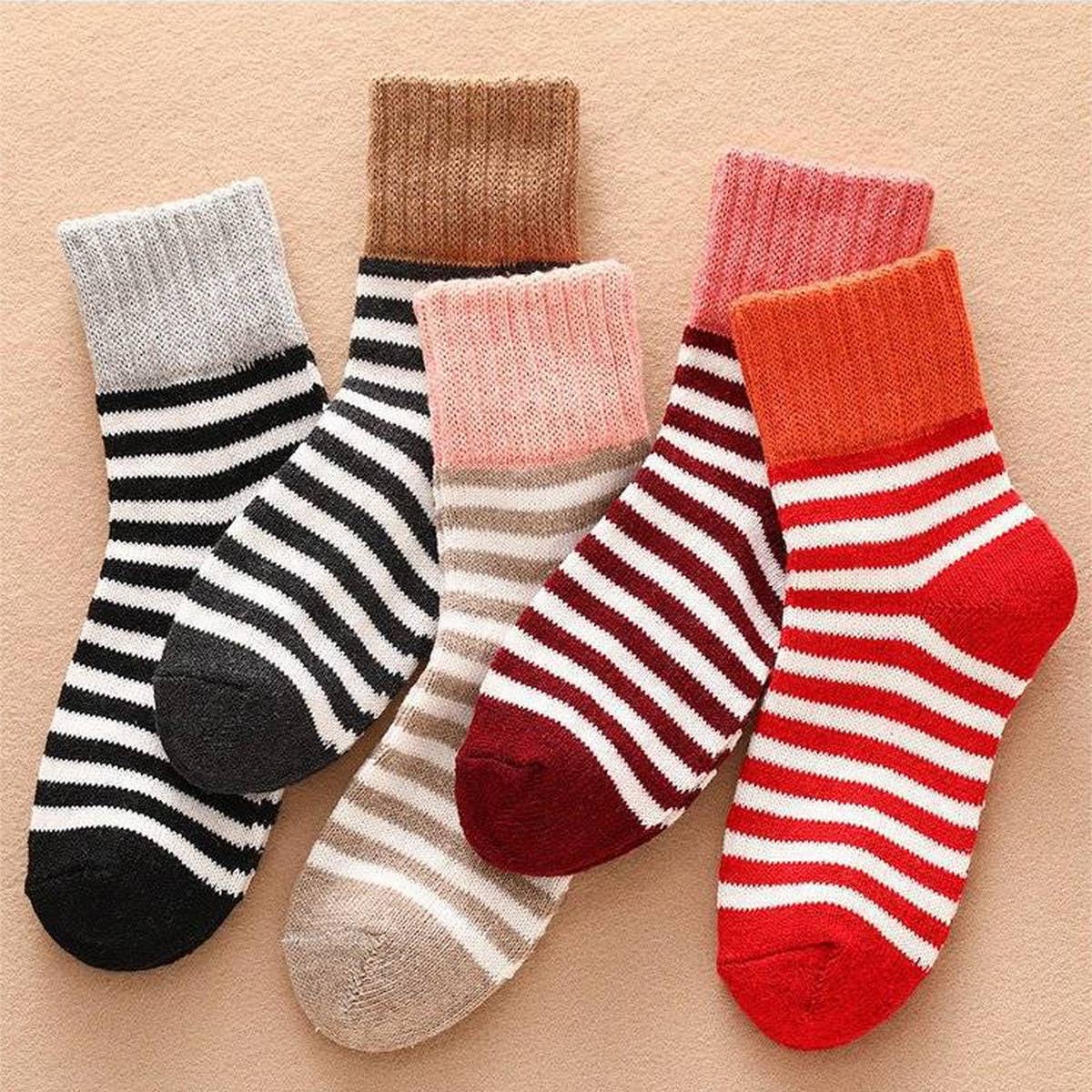 ACCITY - Wholesale Socks - Women's - WINTER COLOR MATCHING 5 PAIRS OF SOCKS PER PACK_CWMS07024