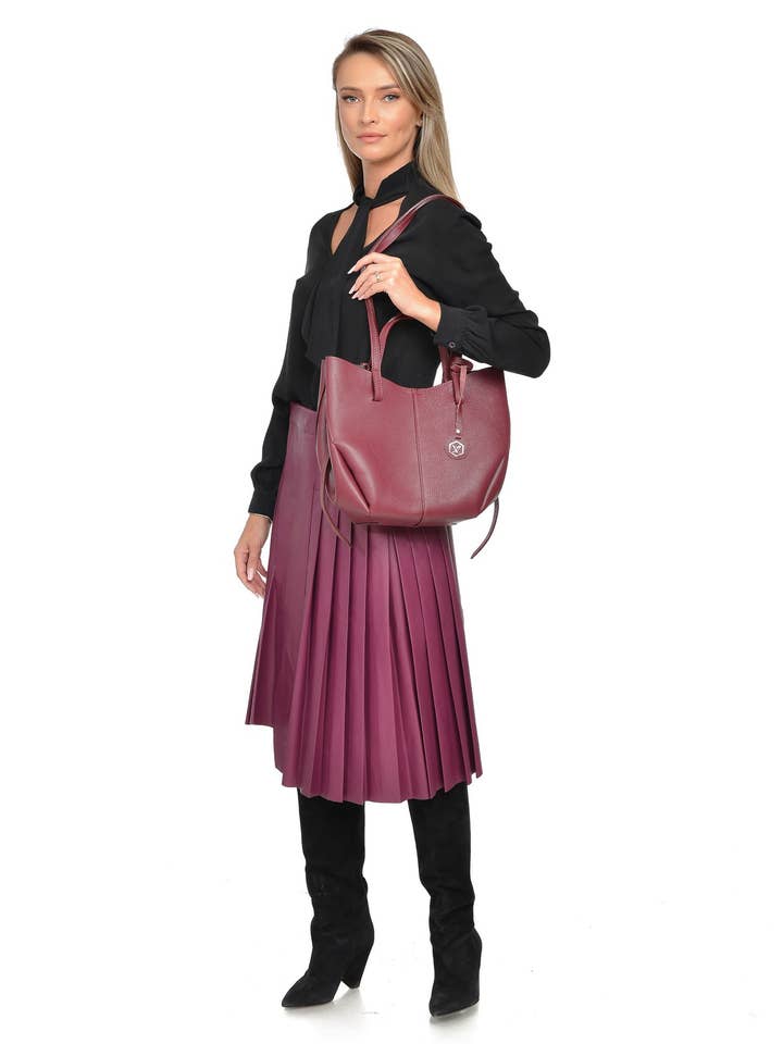 AW25 LV 100 WINE pour la vente par Luisa Vannini