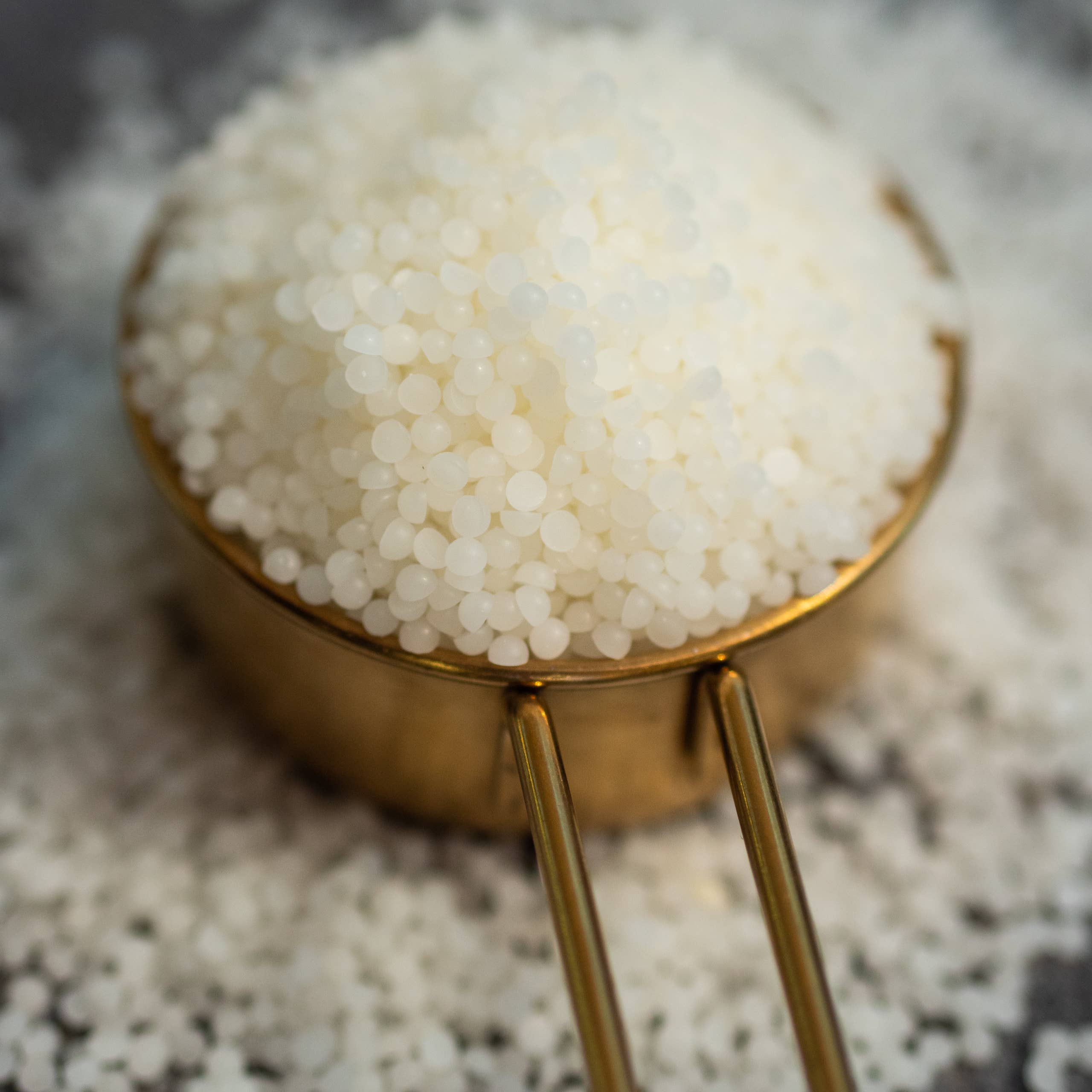 Better Shea Butter - Vente Matériels de bricolage - Pastilles de cire d'abeille blanche (16 oz)3