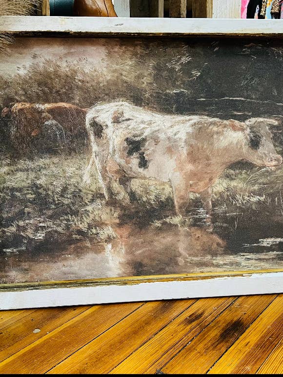 Vache blanche pour la vente par Whitewashed Home