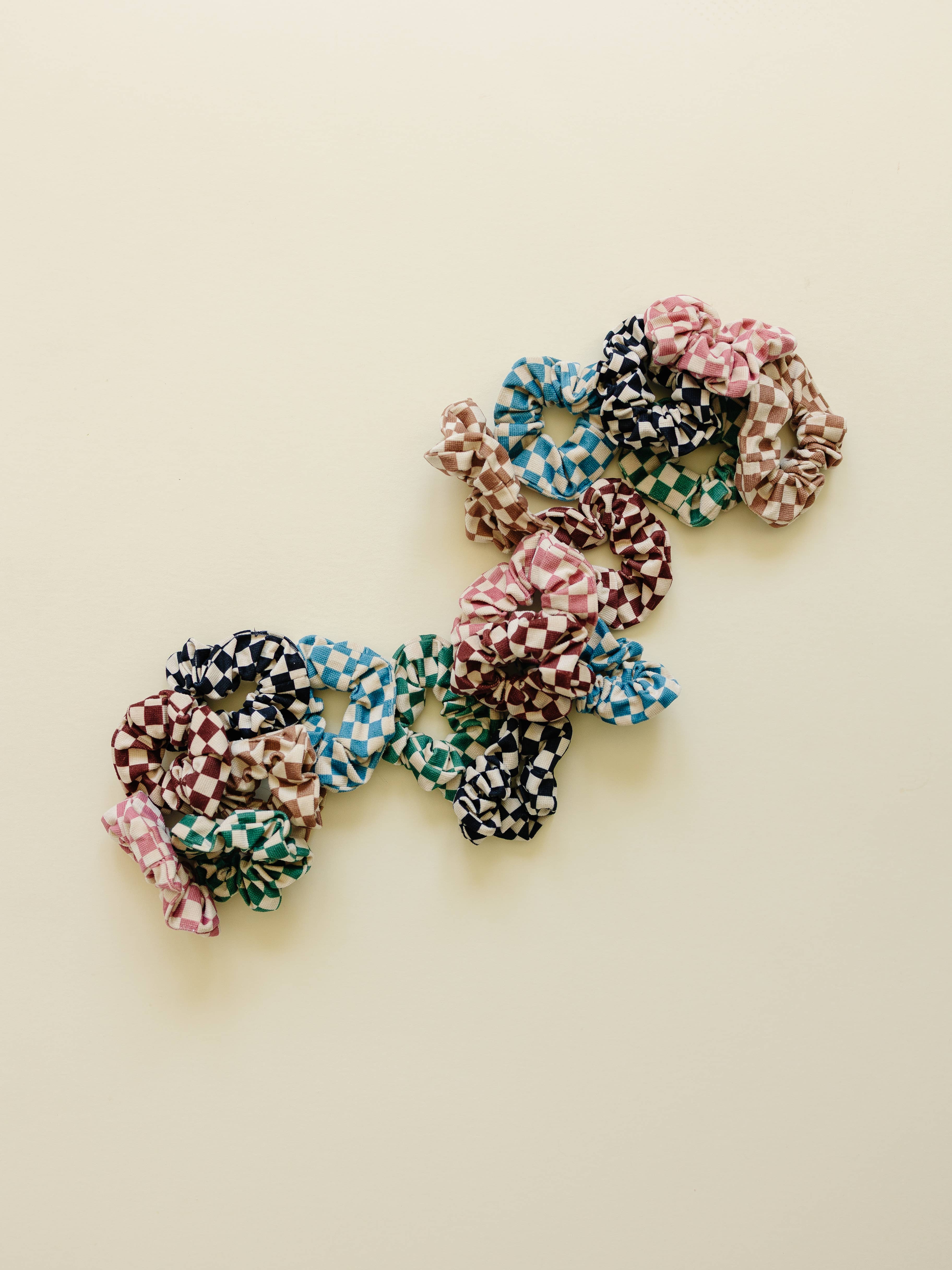 BlairCo. - Wholesale Scrunchie - Women's - Checkered Scrunchie | Single7