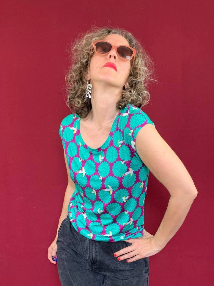 Celia - T-shirt Lady Bird con stampa per la vendita all'ingrosso da parte di La Compiano