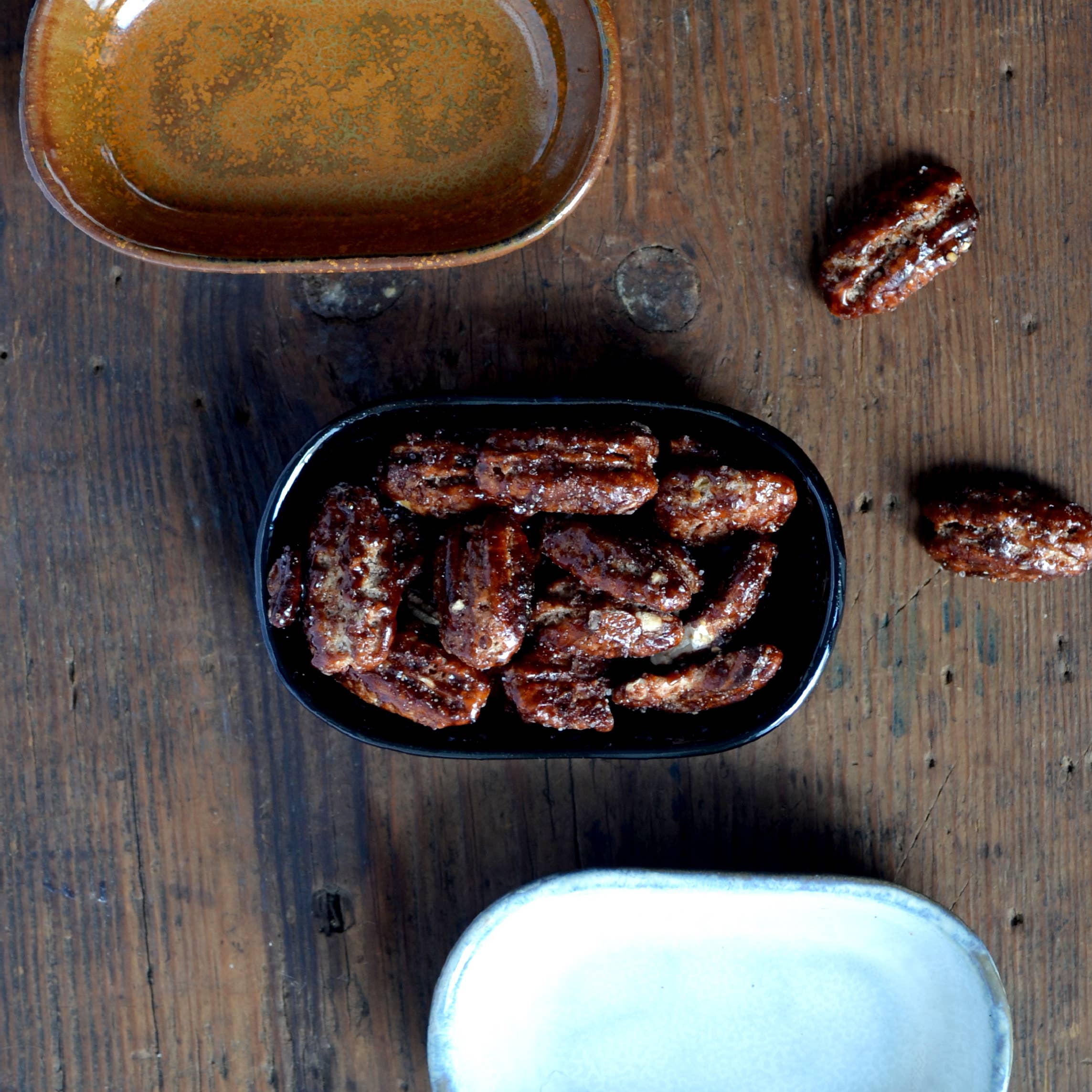 Trois Bon - Switzerland – Großhandel Nüsse – Gesalzene Karamell-Pekannüsse1