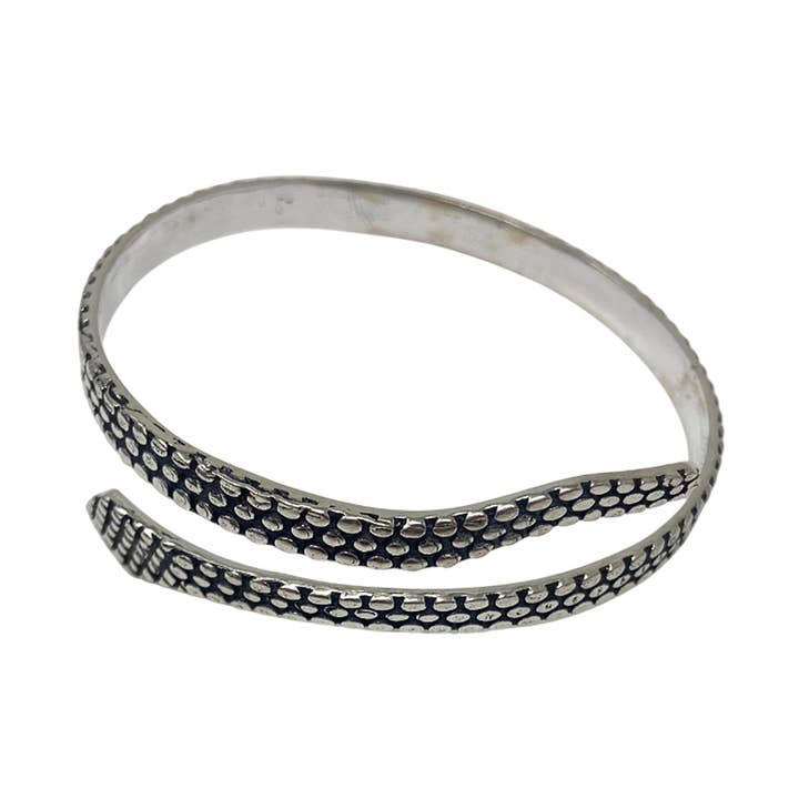 Bracelet serpent couleur argent pour la vente par Kathmandu Jewelry