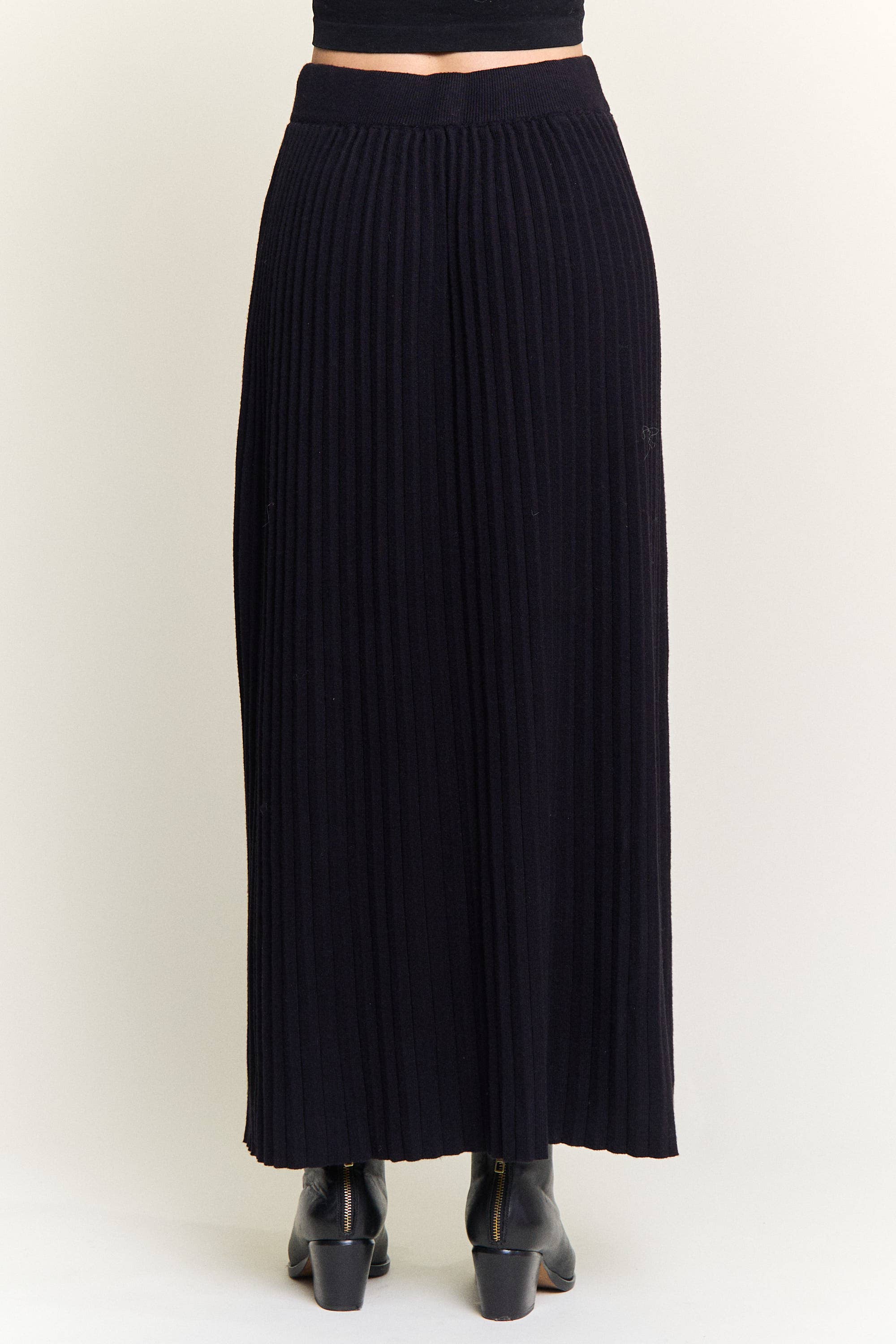 ADORA LA - Wholesale Skirt - Women's - CES4155 -RIBBED KNIT PLEATED MIDI SKIRT22