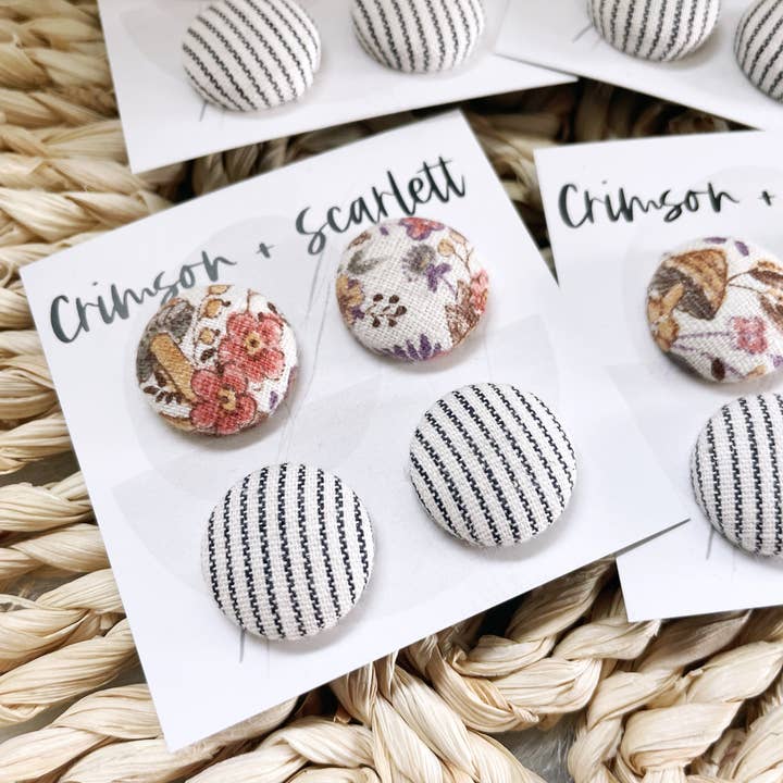 Orecchini a bottone ricoperti | Orecchini in tessuto vintage per la vendita all'ingrosso da parte di Crimson + Scarlett