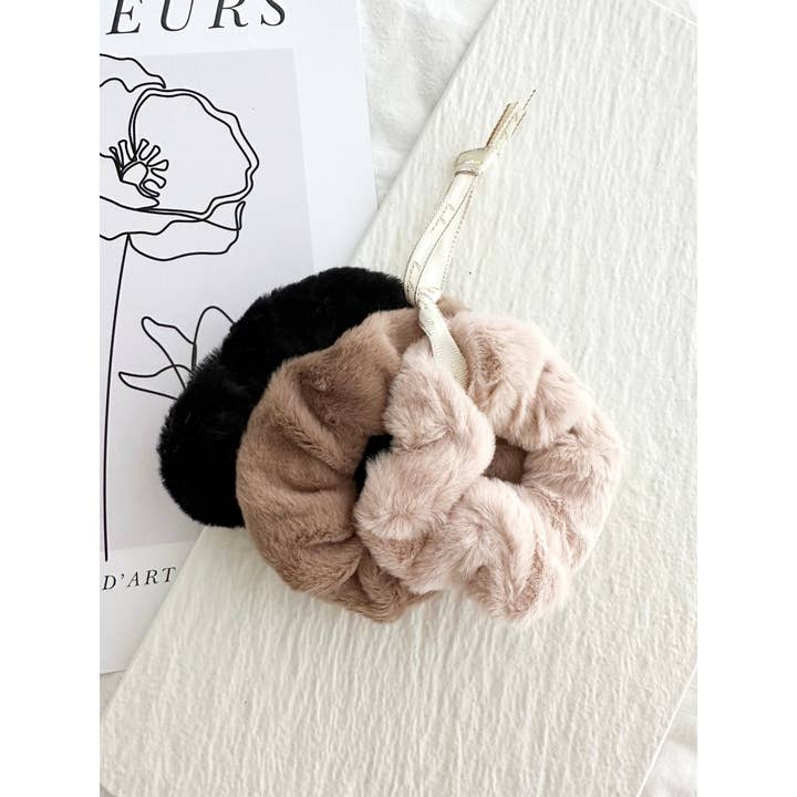 LoveLina - Wholesale Scrunchie - Women's - 3-Assorted Fuzzy Hair Scrunchies - GONI