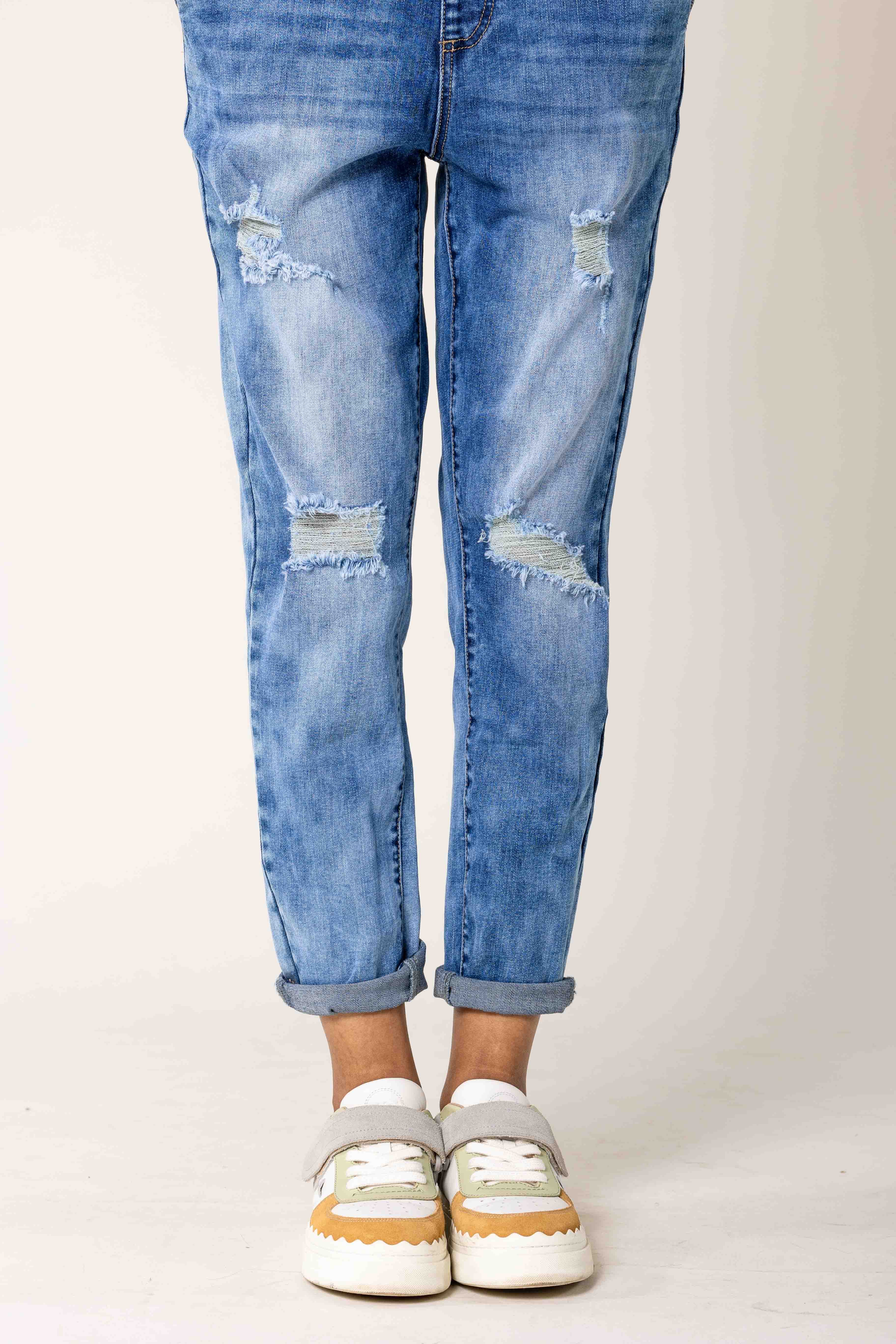 Nina Carter - Wholesale Overalls - Women's - Destroy denim overalls in wide stretch boyfriend jeans S5354