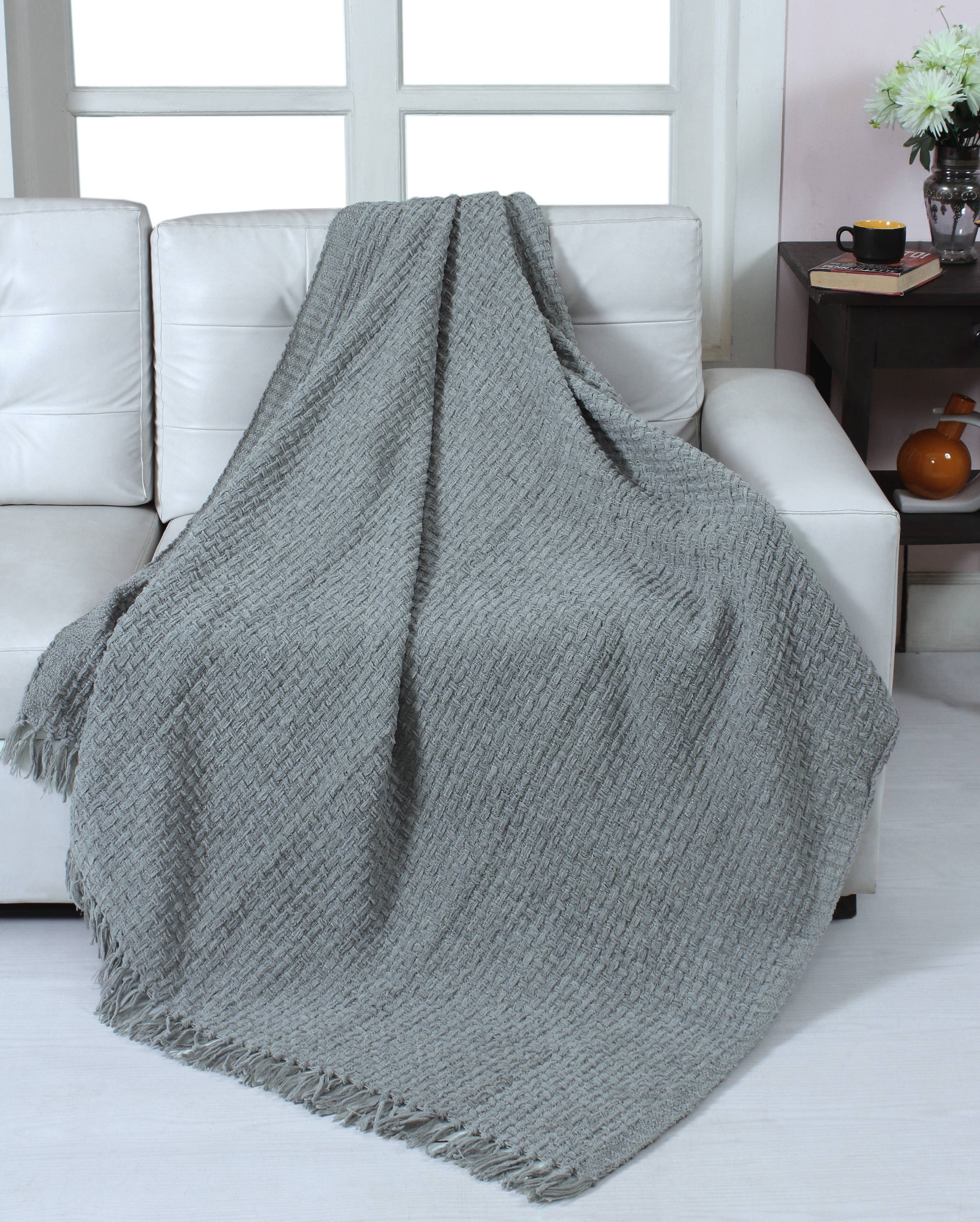 Fabstyles - Venta al por mayor Mantas de sofá - Manta Fabstyles tejida en chenilla con diseño de cesta, 127x152 cm (50x60 pulgadas)11