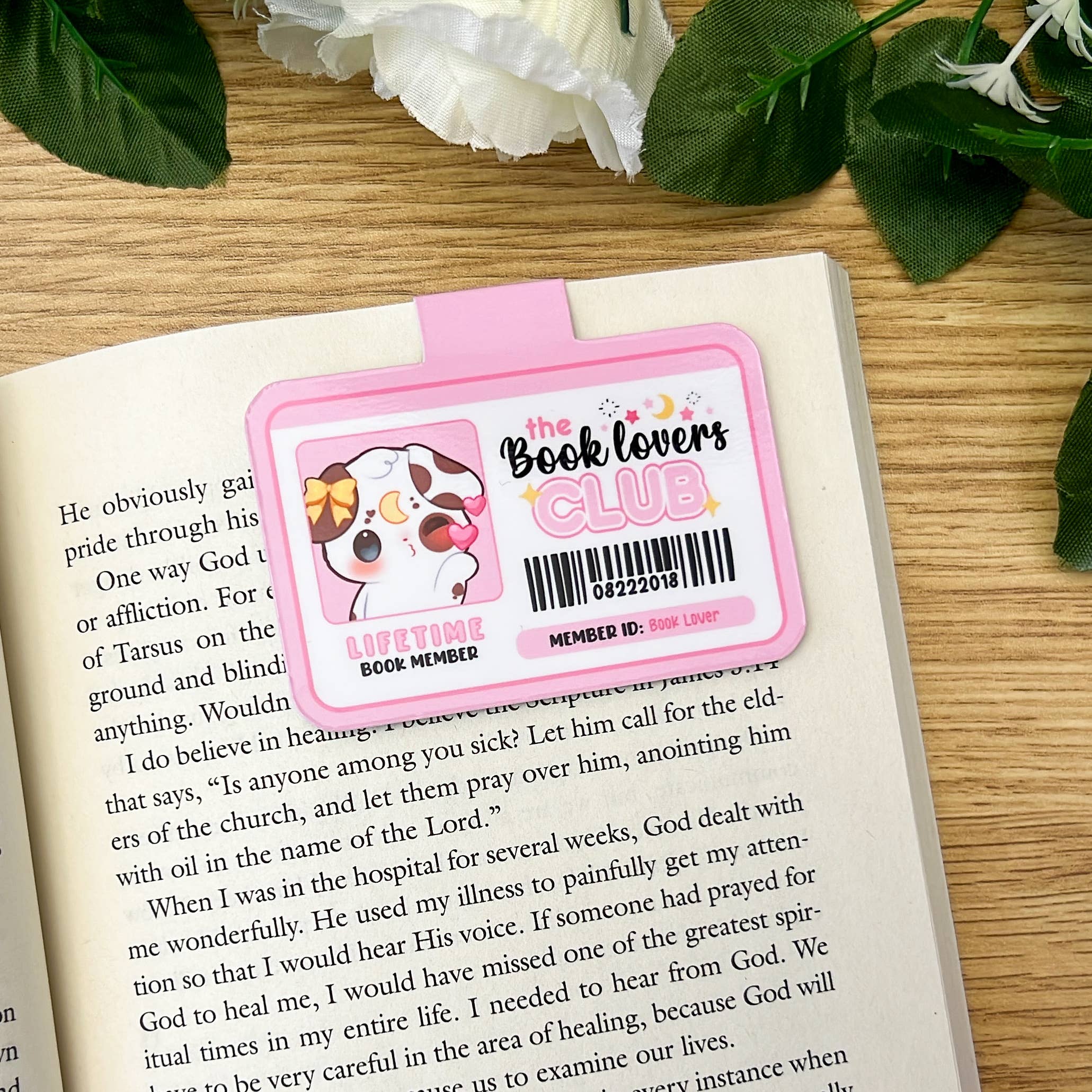 MaeMunchiesCo - Wholesale Bookmark - Book Lovers Club Friends Magnetic Bookmark3