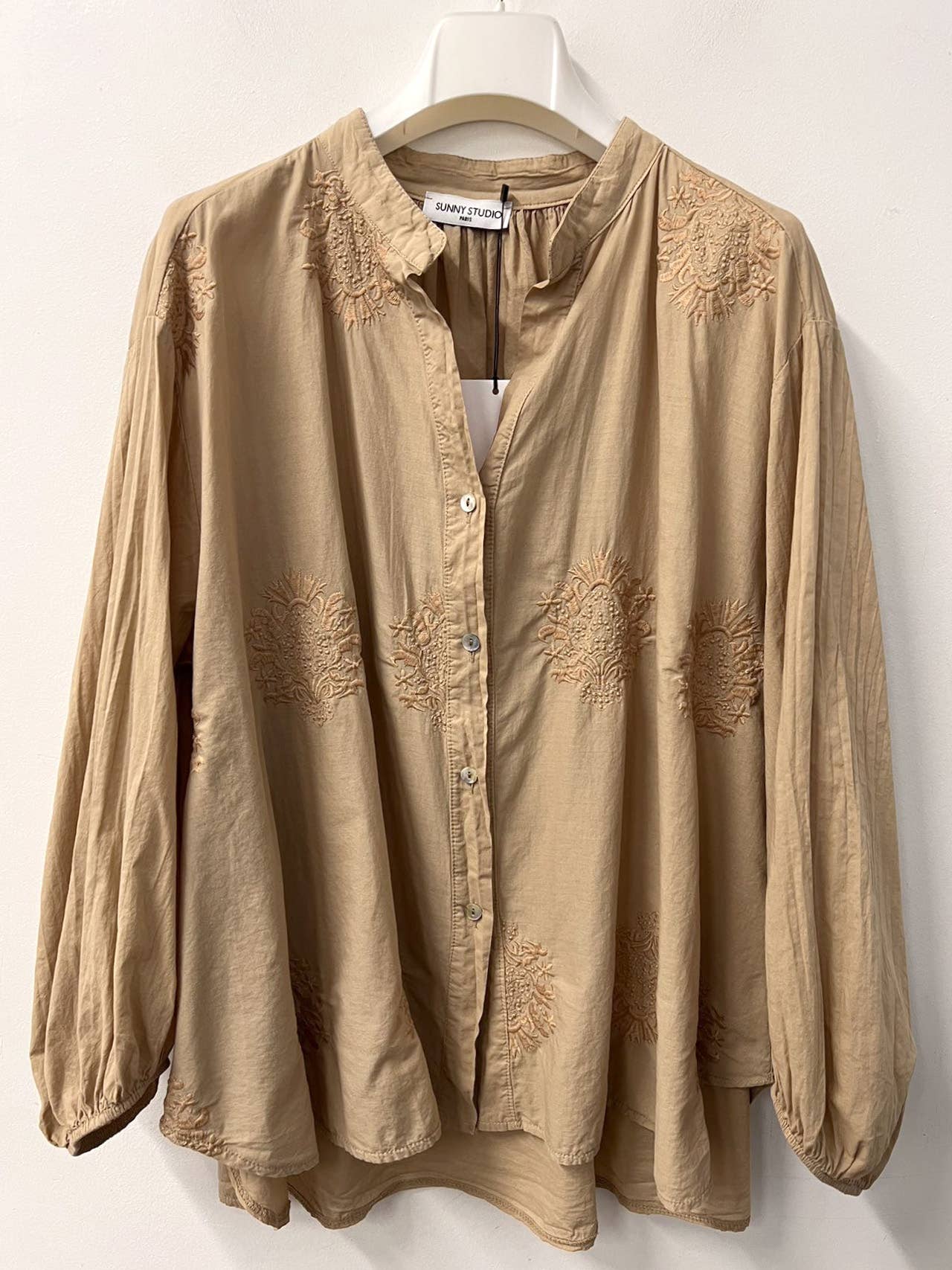 SUNNY STUDIO - Wholesale Button Down Shirt - Women's - Embroidered long-sleeve blouse5