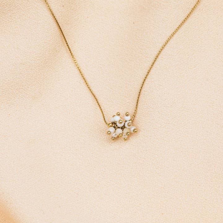 Necklaces Semilla ecru grape necklace for wholesale by Olivolga Bijoux