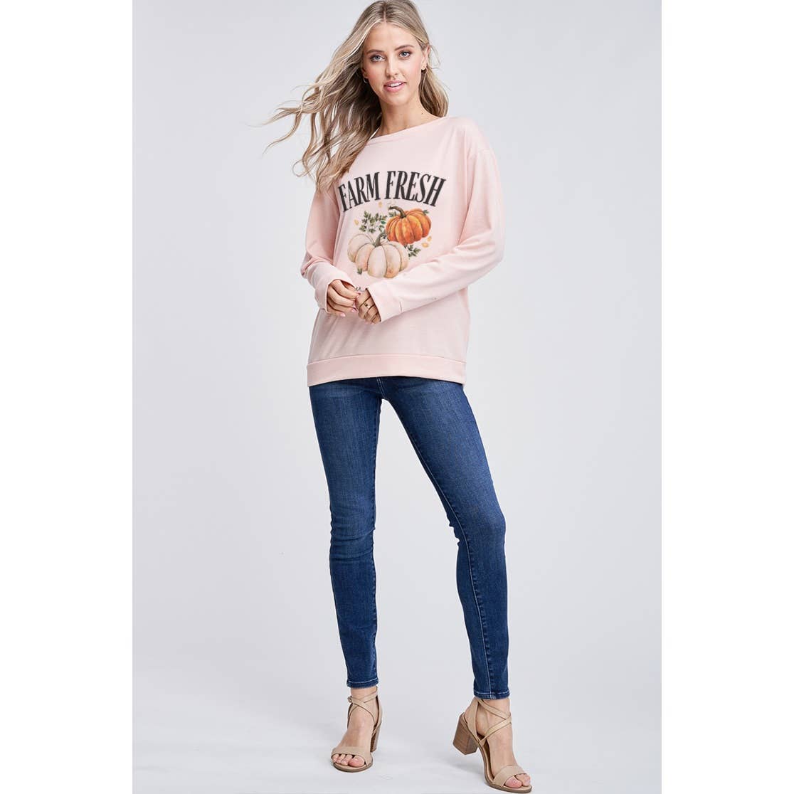 Phil Love – Großhandel Sweatshirt mit Grafikdruck – Damen – French-Terry-Sweatshirt mit Herbstkürbismuster1