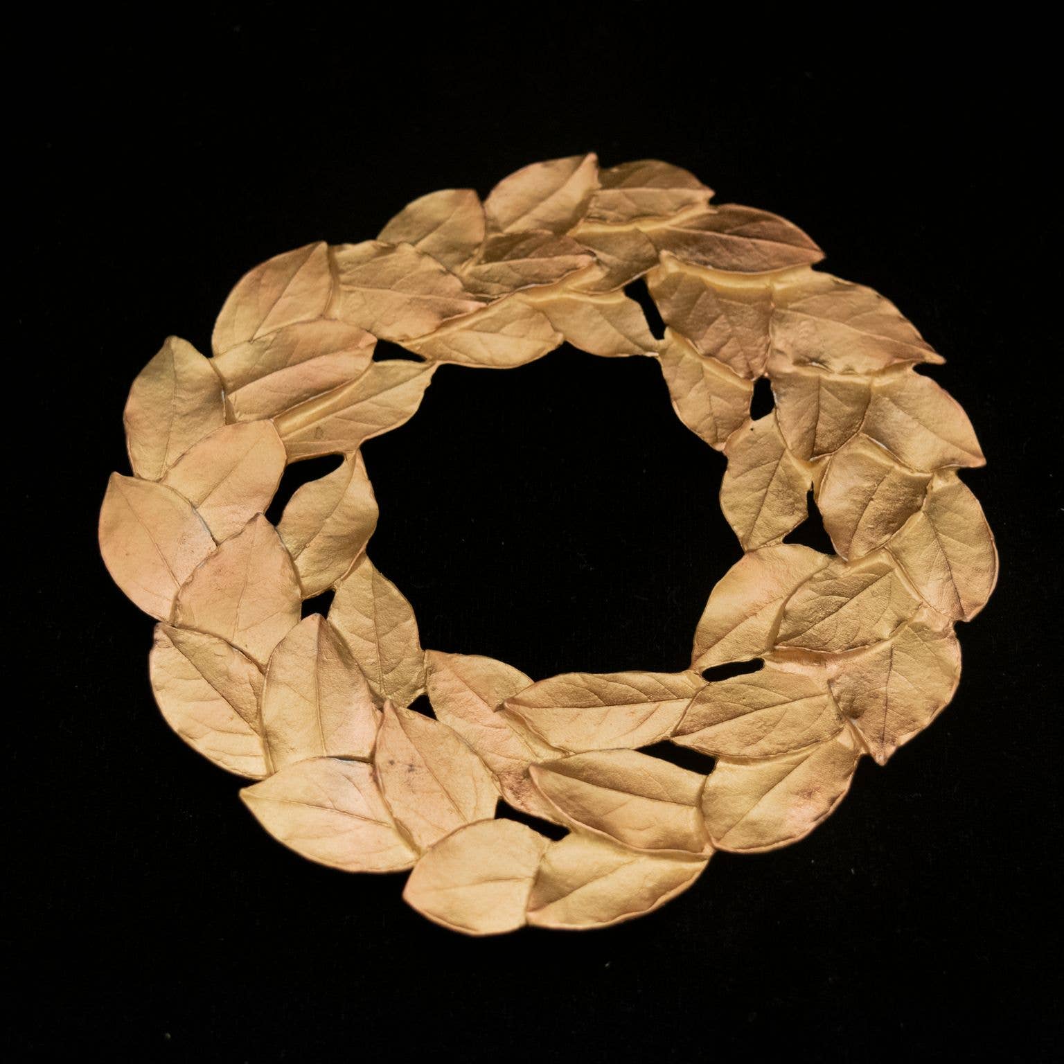 Michael Michaud Table Art - Wholesale Trivet - Bay Leaf Wreath Trivet1