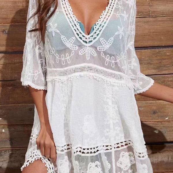 Abiti Mini Copricostume Bohemien Larghi a Mezza Manica con Fiori di Pizzo per la vendita all'ingrosso da parte di Sheer Trend