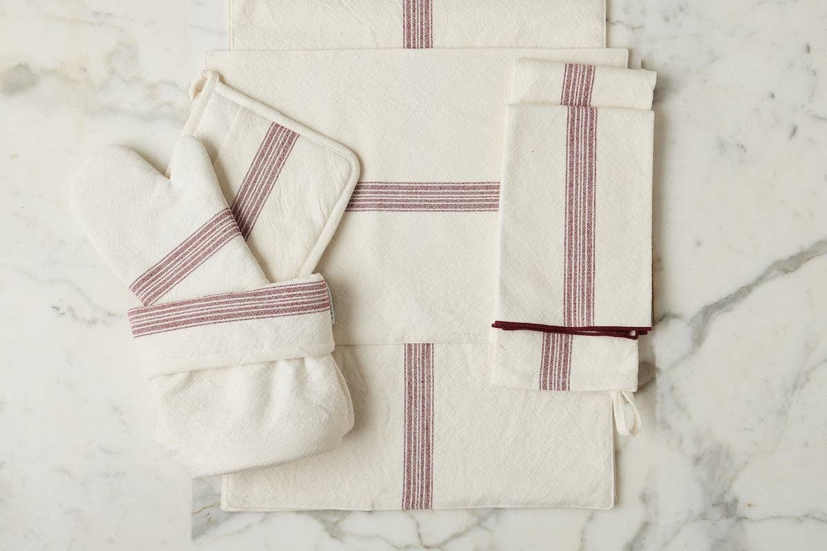 etúHOME - Wholesale Dinner & Cloth Napkin - Dinner Napkins, Vintage Merlot Red Stripe, Set of 43
