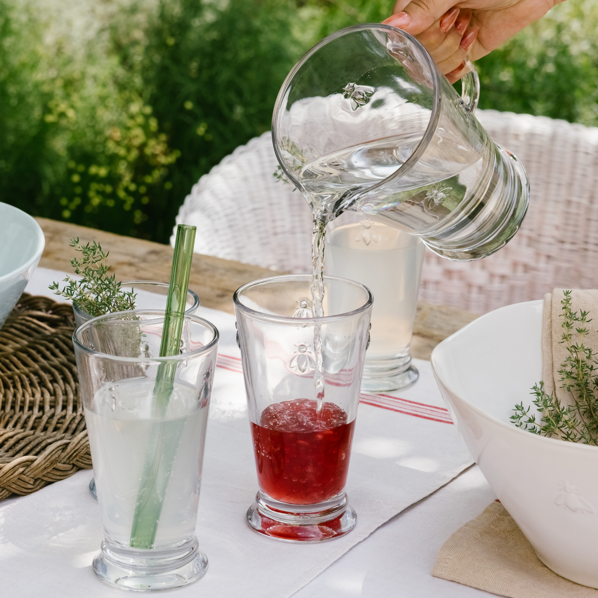 La Rochere - Wholesale Pitcher - Bee Pitcher4