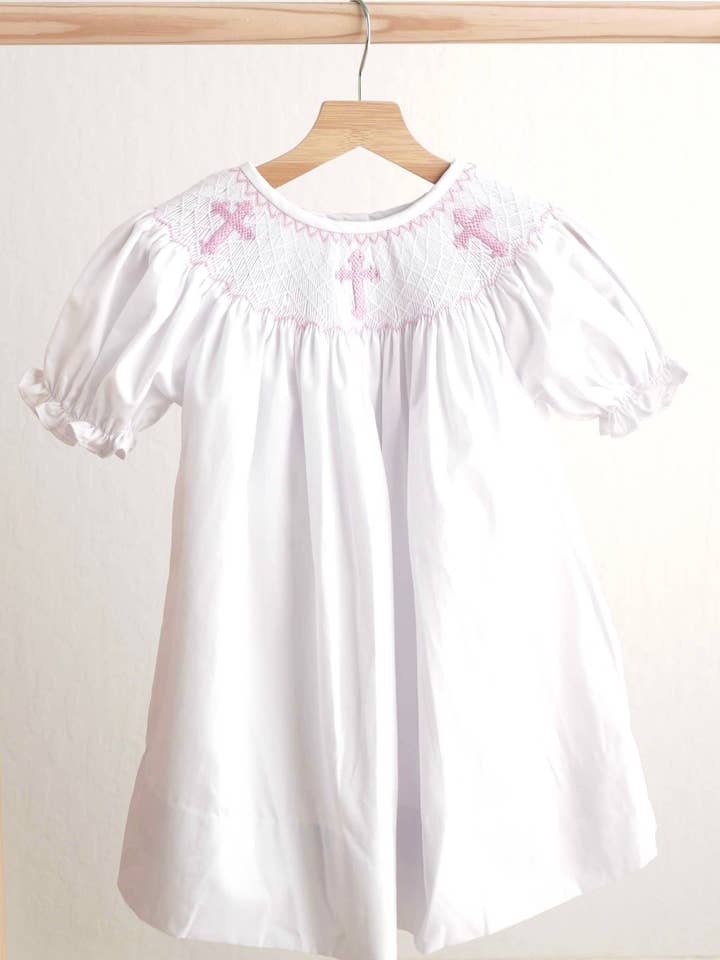 Roze paaskruis handgesmokte meisjesjurk voor wholesale door Aspen Rain Boutique