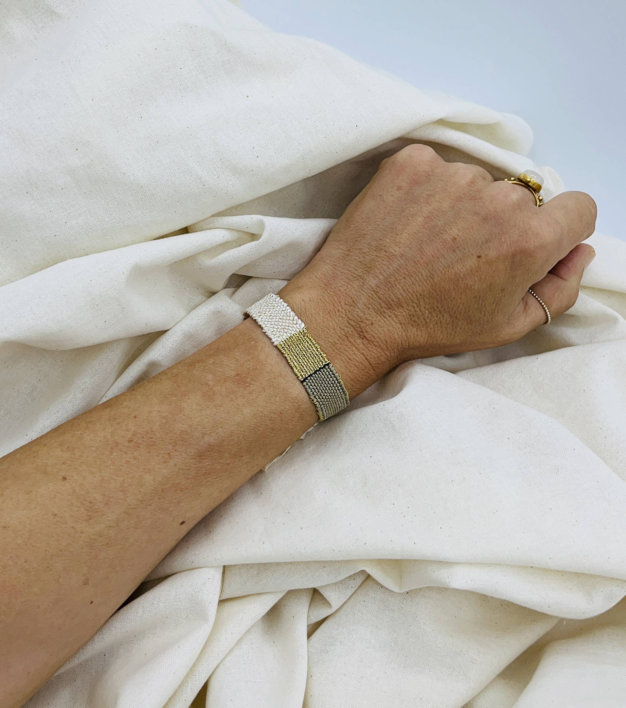 MURAVITO - Wholesale Woven/Braided Bracelet - HARMONY 122