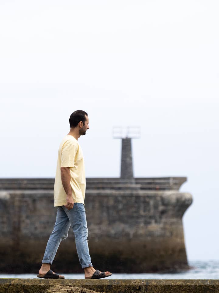 T-shirt unisexe Océanna pour la vente par Oce Clothing