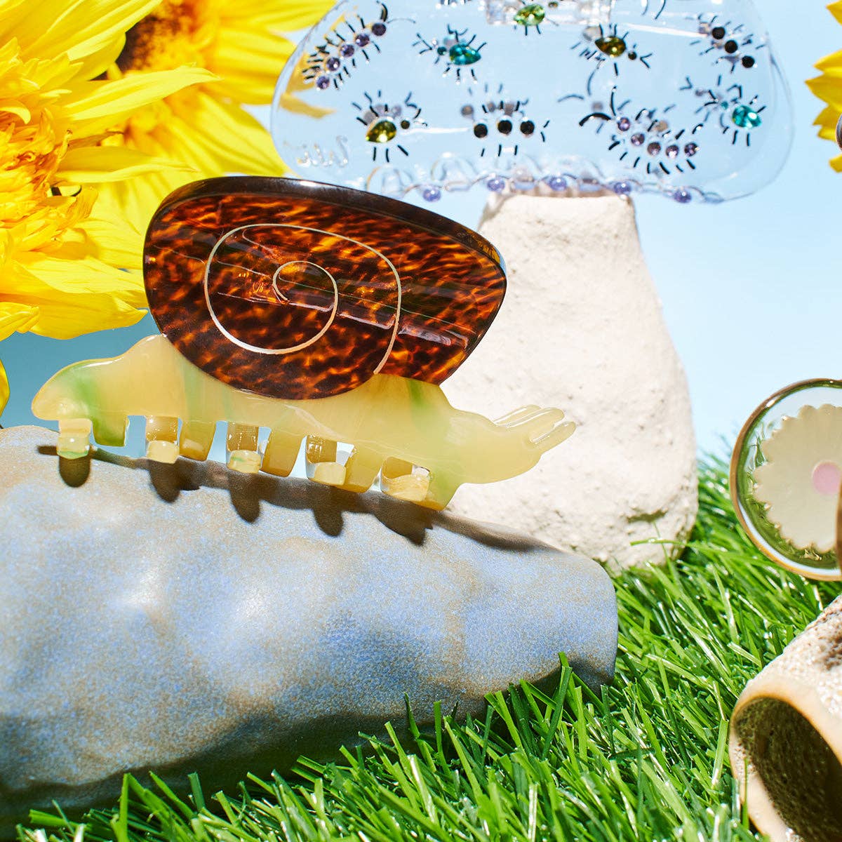 WINONA IRENE - Venta al por mayor Horquilla para el pelo - Mujer - Pinza de pelo pequeña con forma de caracol de jardín en acetato amarillo y ámbar8