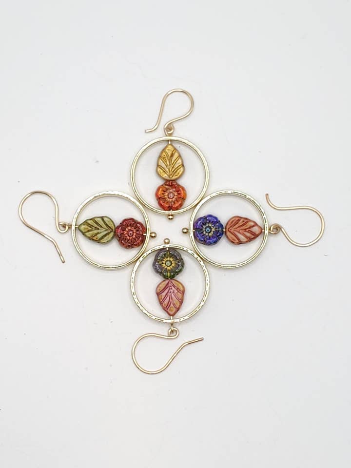 Boucles d'oreilles, verre tchèque, Little Garden pour la vente par Jezabel Adornment