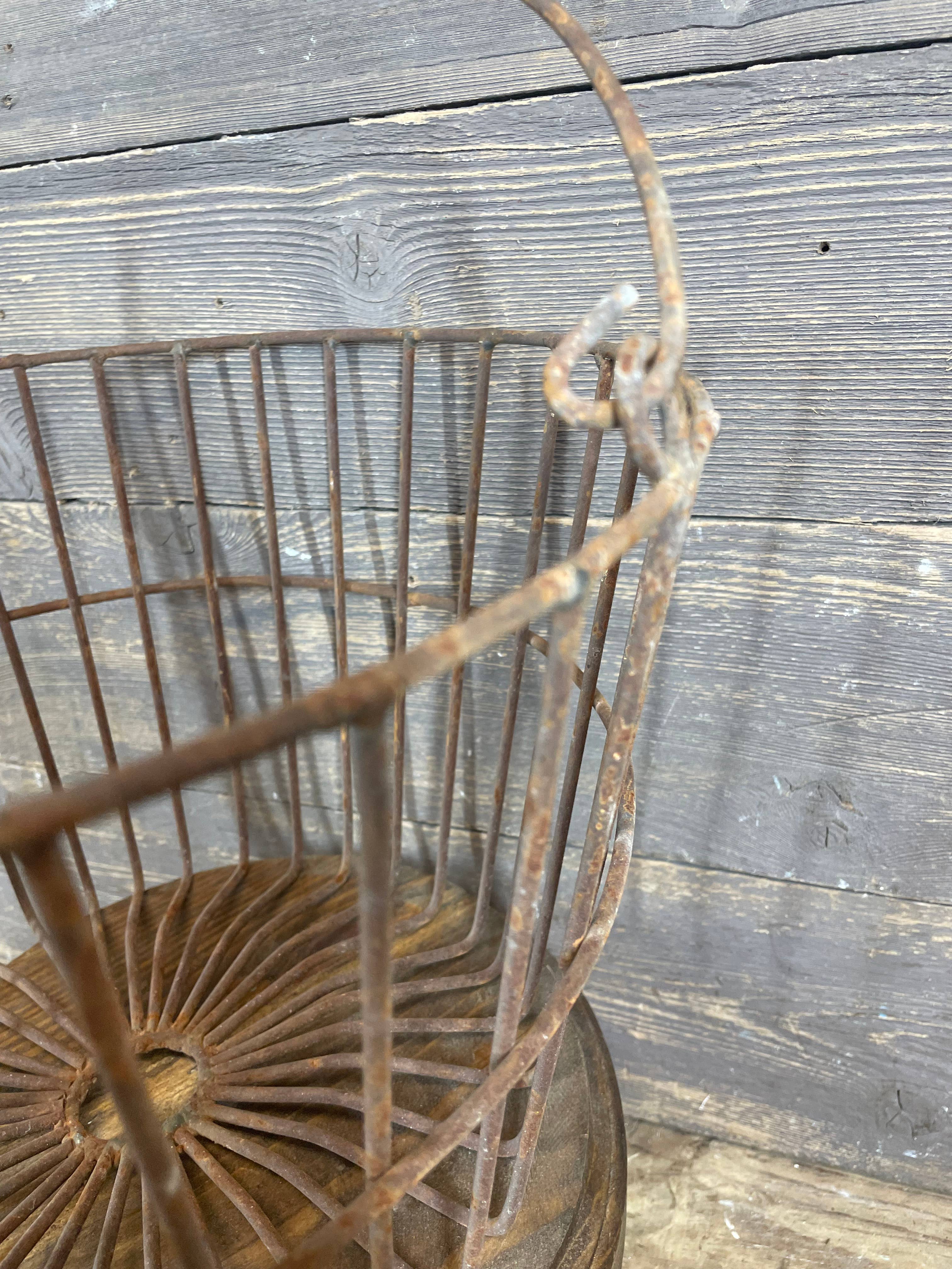 My Amigos Imports – wholesale Basket – Rusty Farmhouse Metal Egg Basket-WH-4 Sizes-NEW-Rustic5