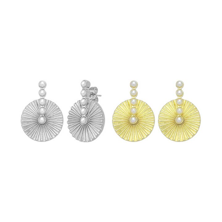 Orecchini a bottone Radical Disc in oro, argento e perla bianca, Sku #LX742 per la vendita all'ingrosso da parte di BestBeads&Beyond