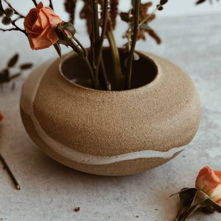 Vase Ikebana pour la vente par Good Hearted Woman