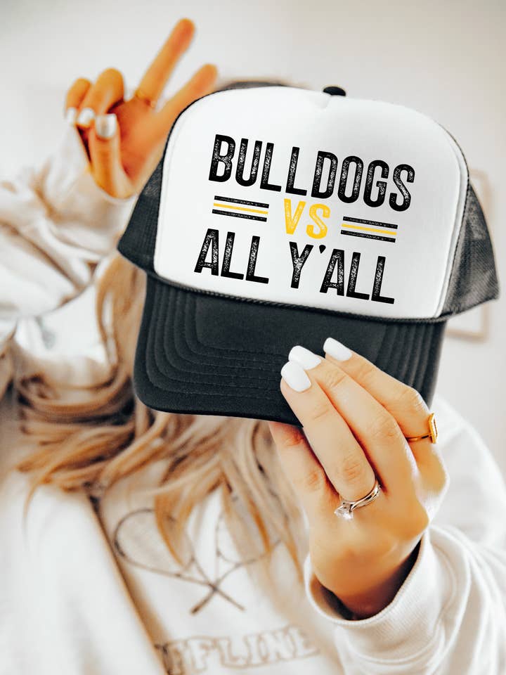 Casquette Bulldogs vs All Y'all Mascot Trucker pour la vente par Keep it Gypsy