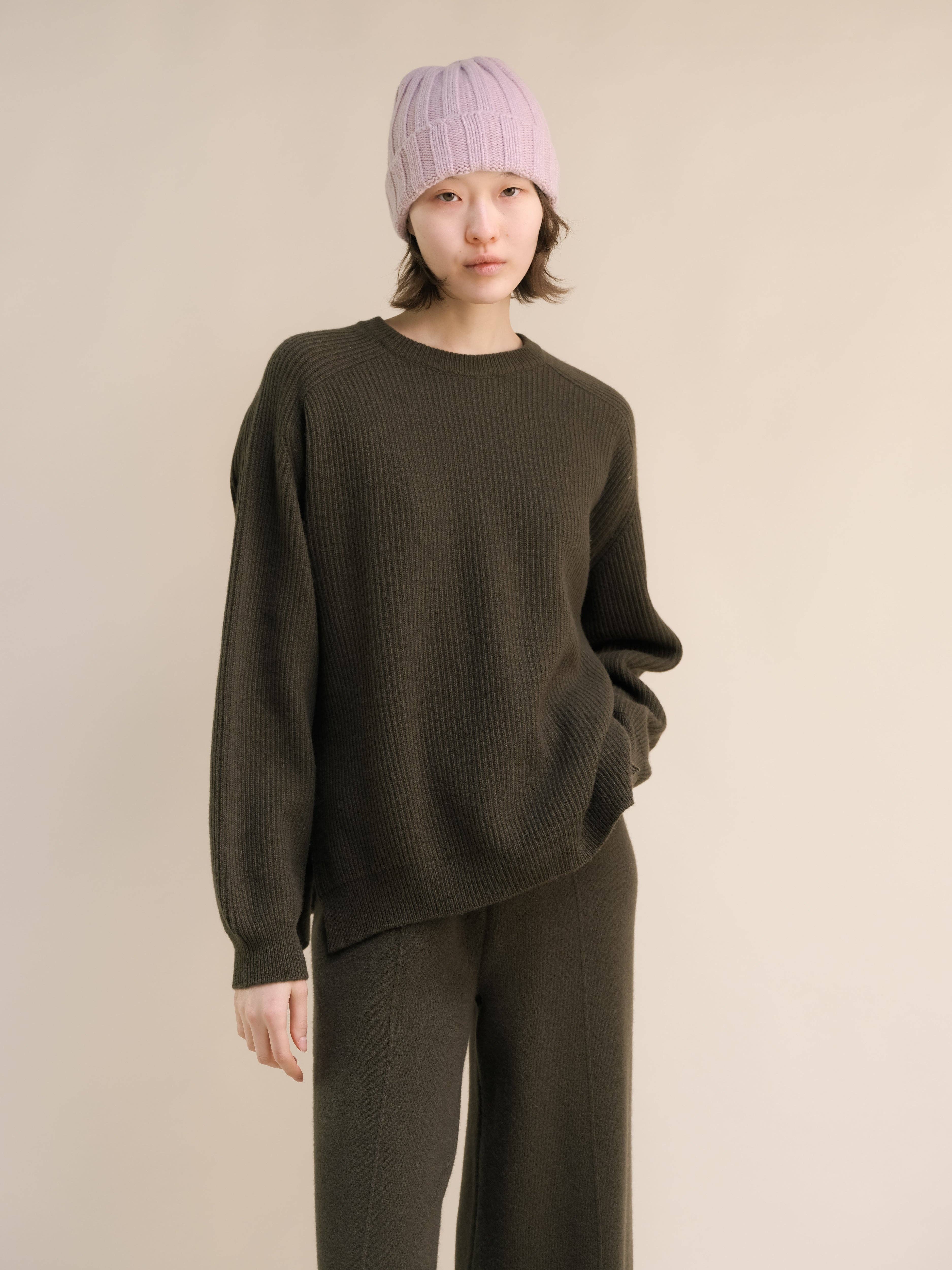 Lèmme - Wholesale Knit Sweater - Women's - Cashmere Mix Crewneck Ribbed Sweater with Lateral Slits22