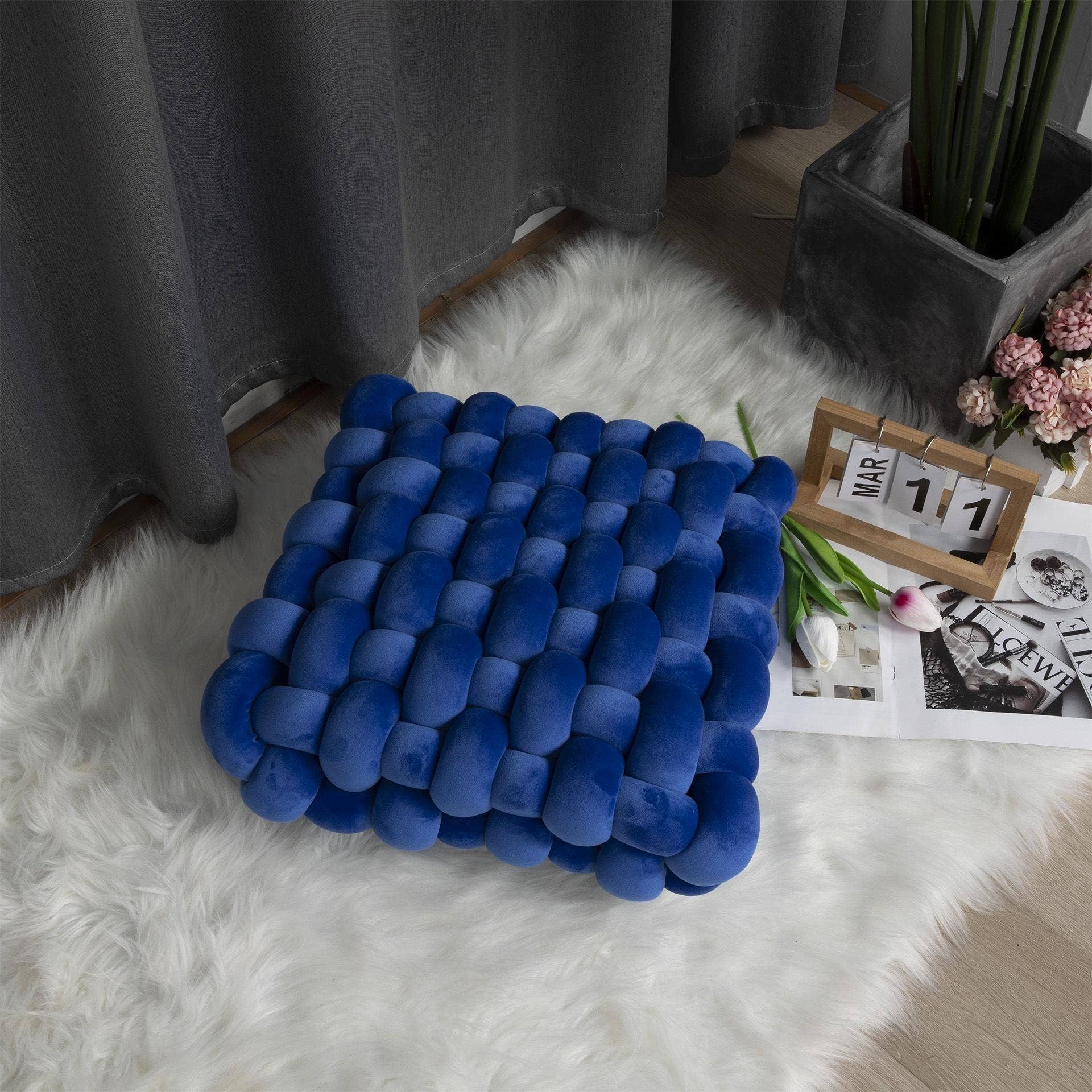 VIGOR - Wholesale Throw/Decorative Pillow - Luxury Home Decor Hand-weave Cushion Lamb Wool Knot Throw7