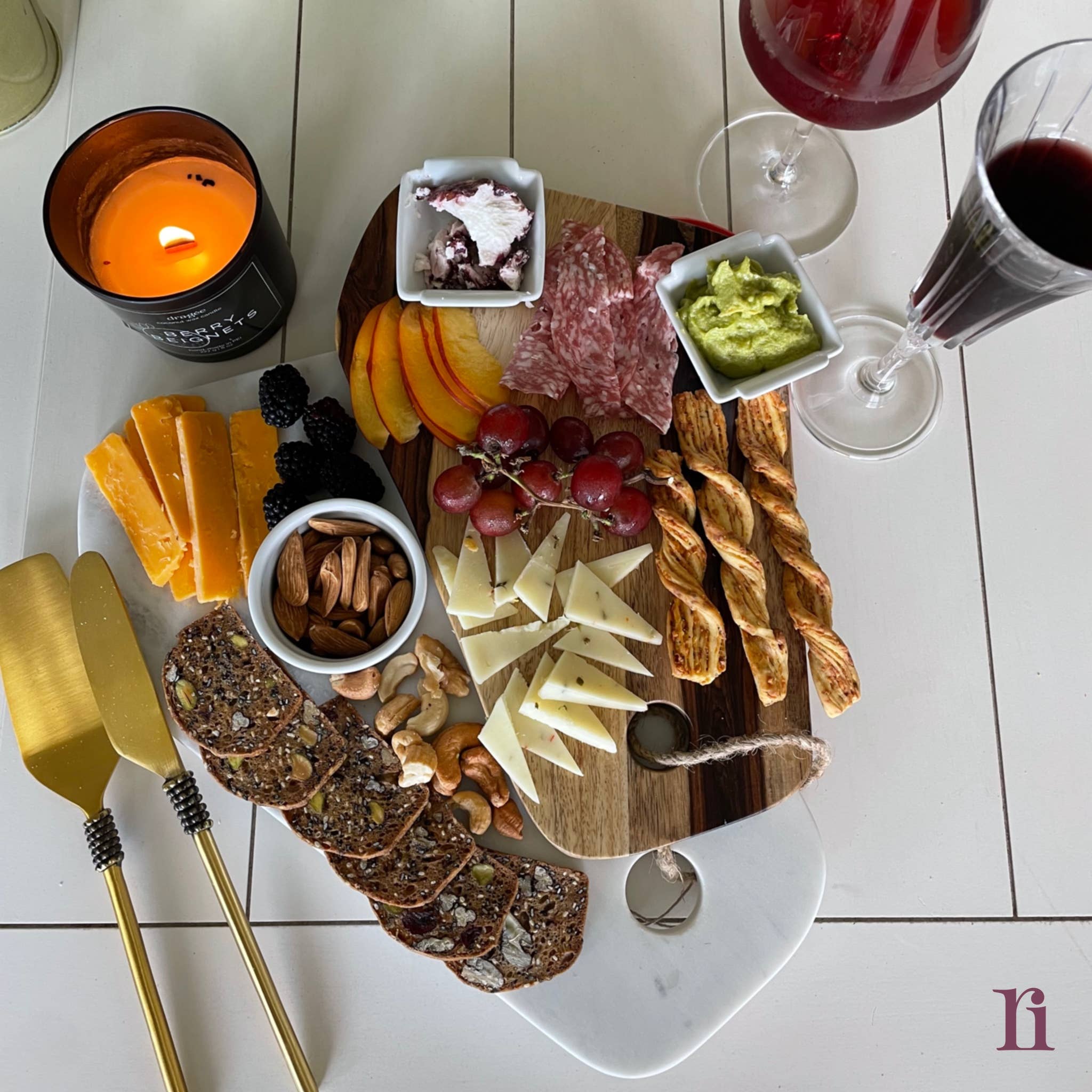 Indriya Home - Wholesale Cheese Board - NaturalWood and Marble Chopping/charcuterie board-Set of 22