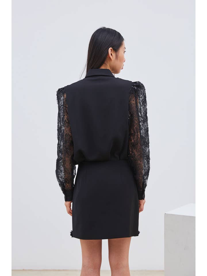 ELLI WHITE - Wholesale Button Down Shirt - Women's - The shirt with lace on the sleeves2