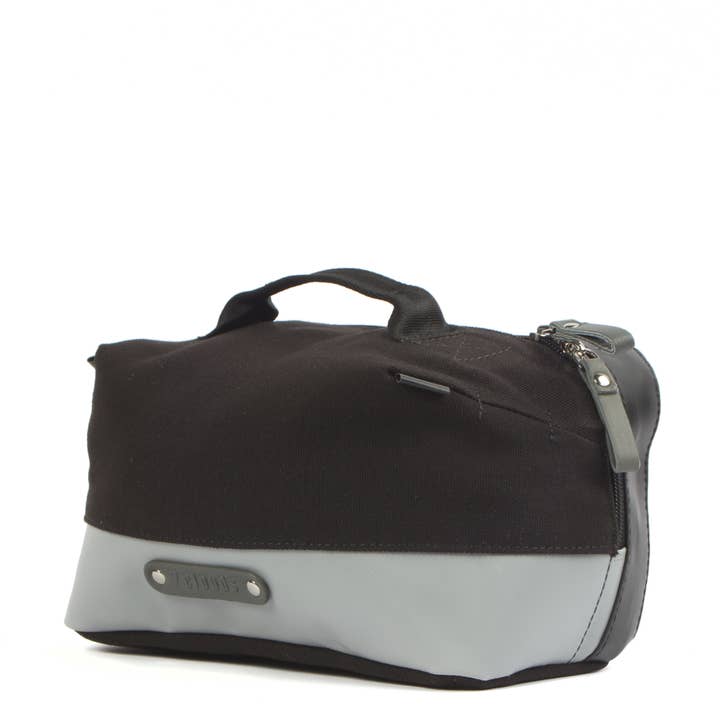 Lotto 7.4 nero-grigio per la vendita all'ingrosso da parte di 7clouds