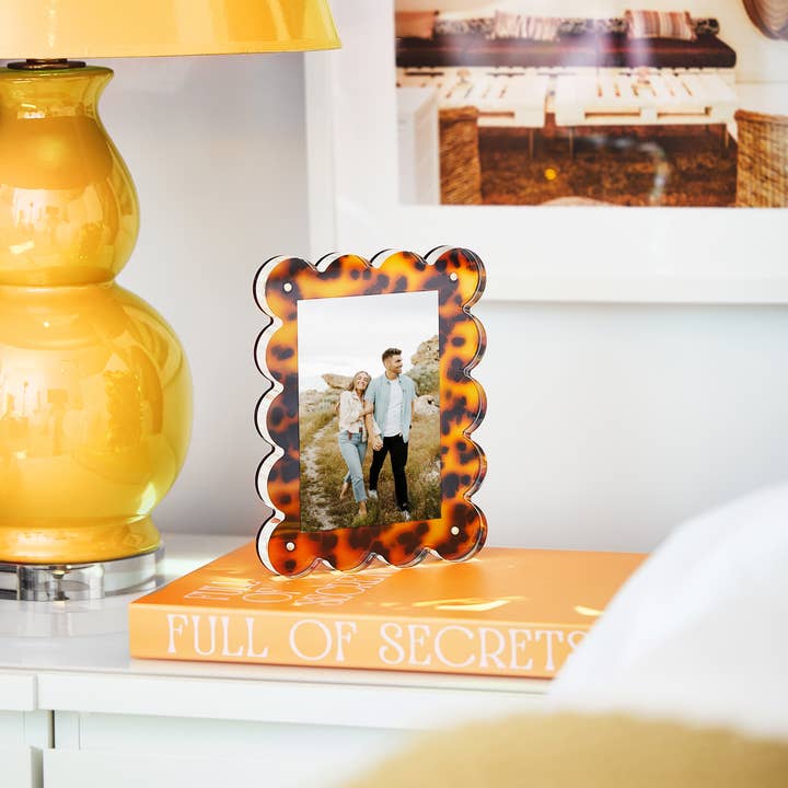 Tart By Taylor - Wholesale Picture Frame - Tortoise Acrylic Picture Frame3