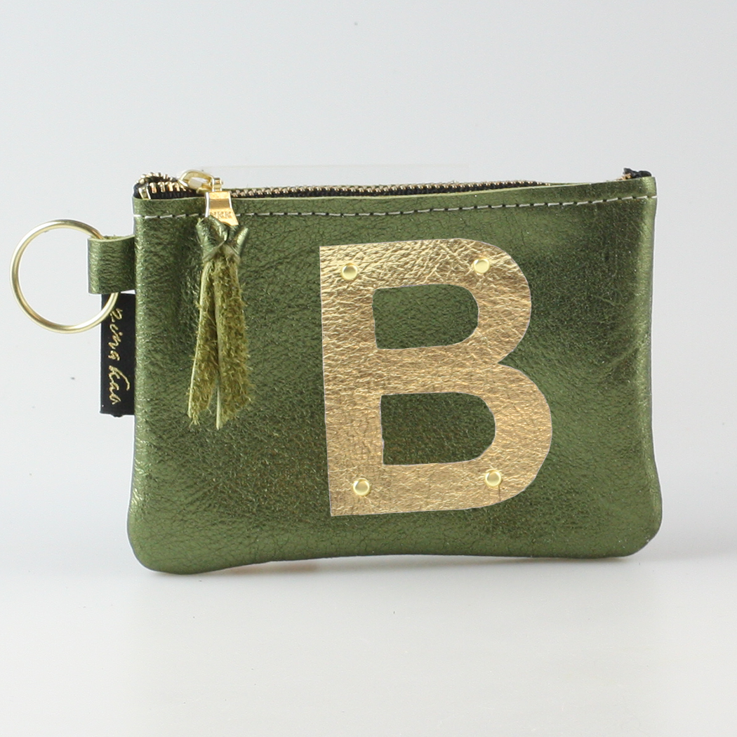 Zina Kao Exclusives – Großhandel Geldbörse – Damen – Die Applikation Kara: INITIALEN!20