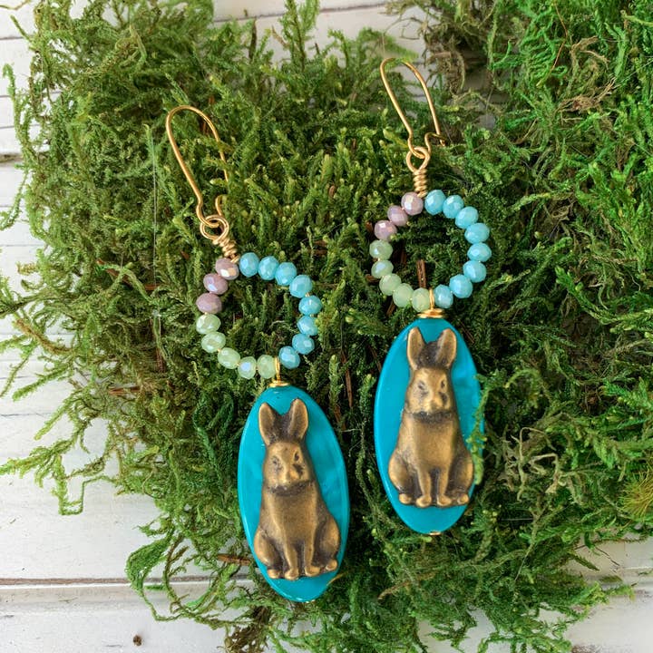 Boucles d'oreilles Twin Bunny pour la vente par Lenora Dame