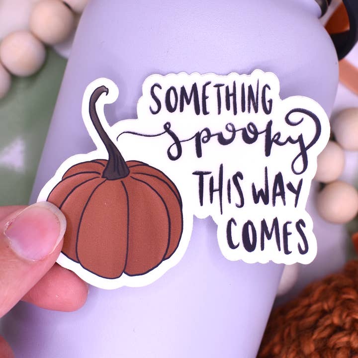 Adesivo Spooky Season a forma di zucca, 7,6 x 5,3 cm per la vendita all'ingrosso da parte di Sammy Jean Artist