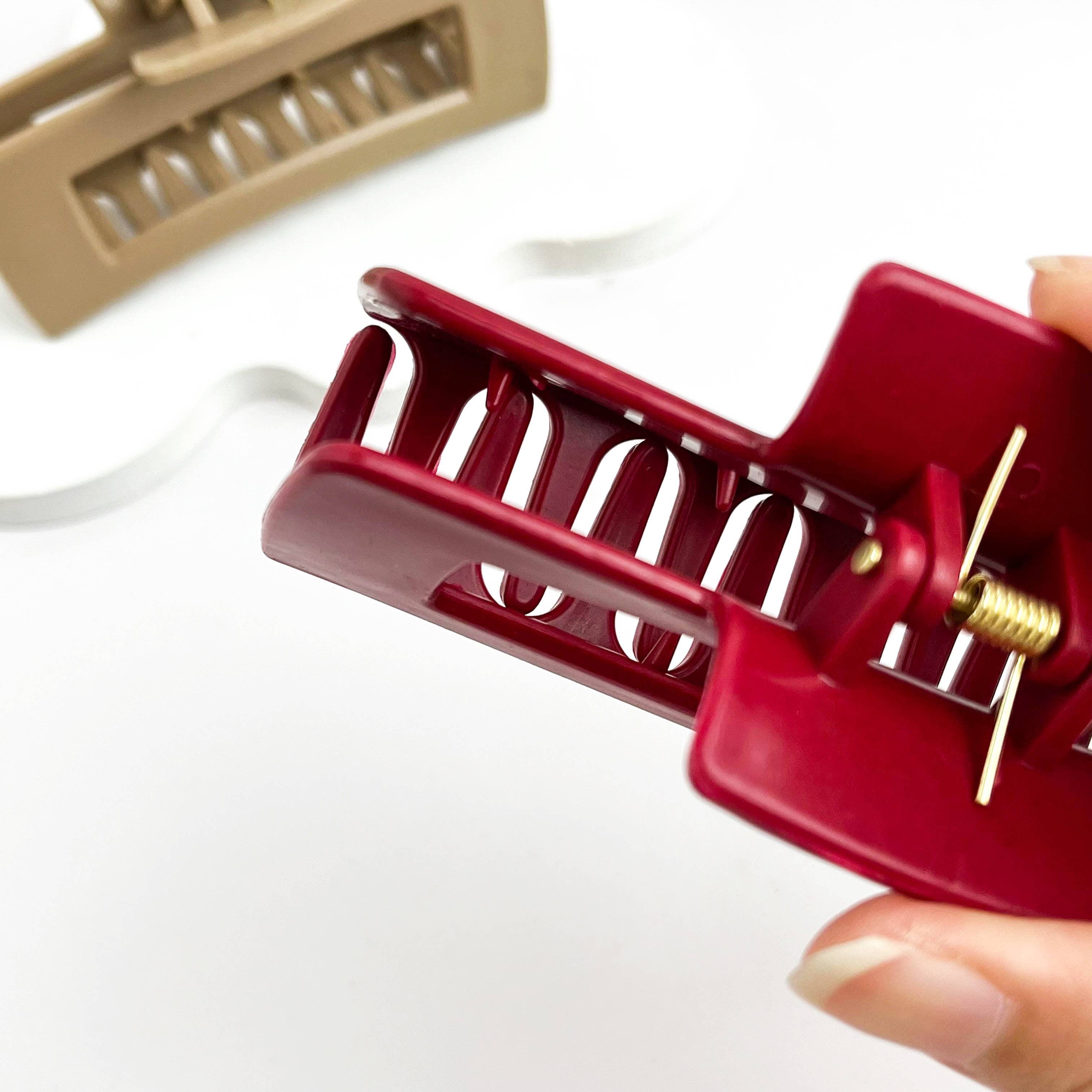 mildstyles - Wholesale Hair Clip - Women's - Soft Silicone Hollow Rectangle Hair Claw – Durable & Protect6