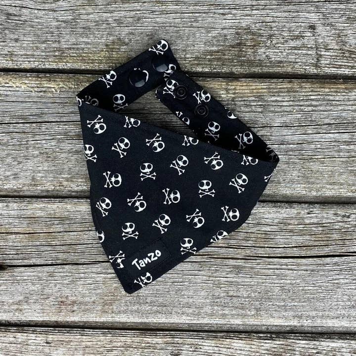 Créations Tanzo - Wholesale Pet Scarf - Cat/Dog - Cat scarf, danger1