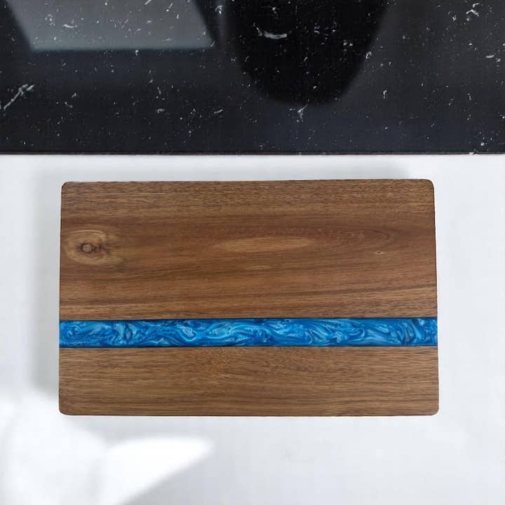 Mensch Kippah - Wholesale Cutting Board - Solid Wood Resin Challah & Serving Board with Stripe