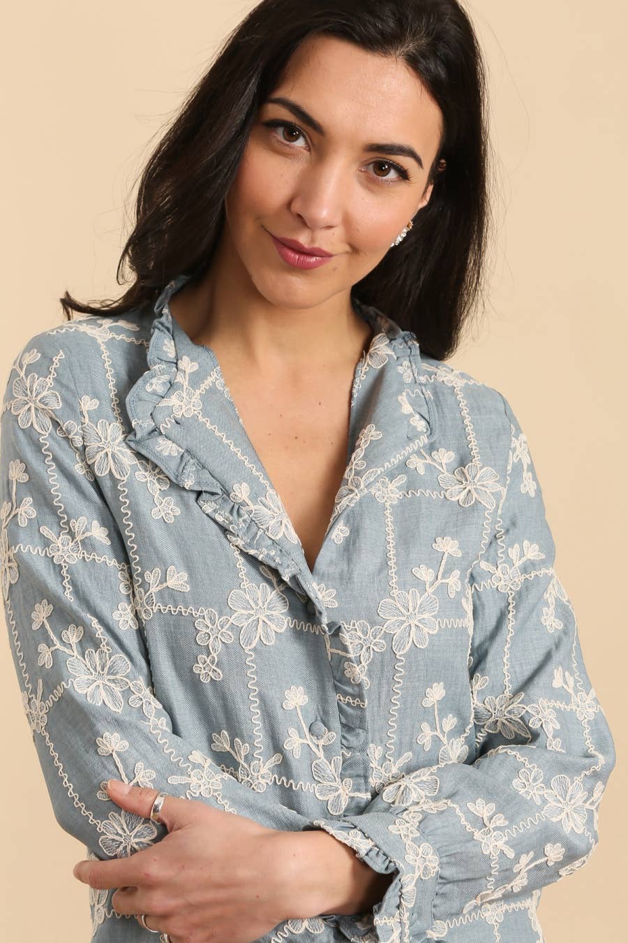 LOVIE & CO - Wholesale Button Down Shirt - Women's - Embroidered floral blouse - 4866T-CAITLIN2