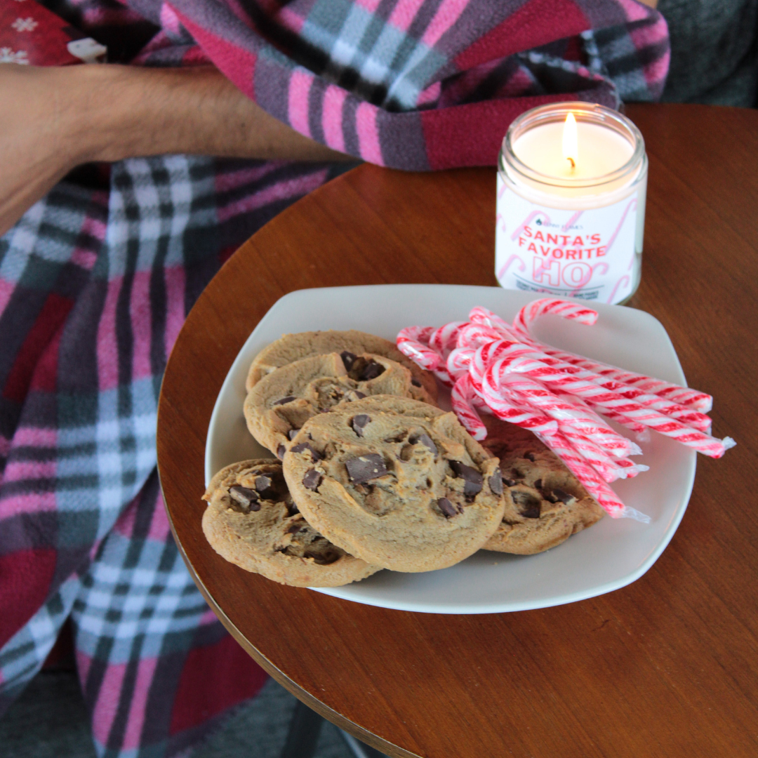 Funny Flames Candle Co - Les Creme - Wholesale Jar/Filled Candle - Holiday 2025 Best Sellers Collection 9oz Candles35