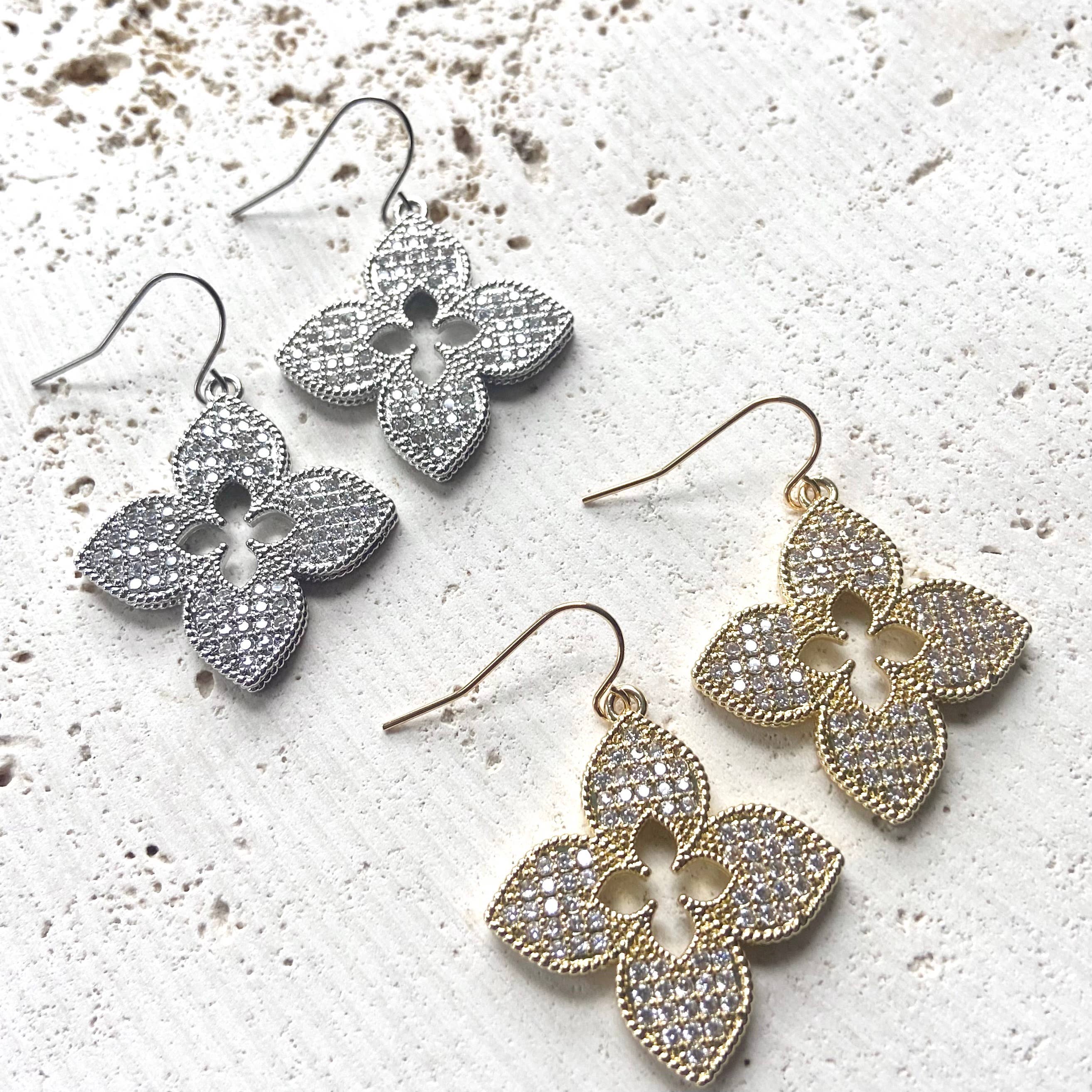 VB&CO Designs Handmade Jewelry - Venta al por mayor Pendientes colgantes - Trébol cuadrifolio, tienda de joyas de diseño, moderna 2