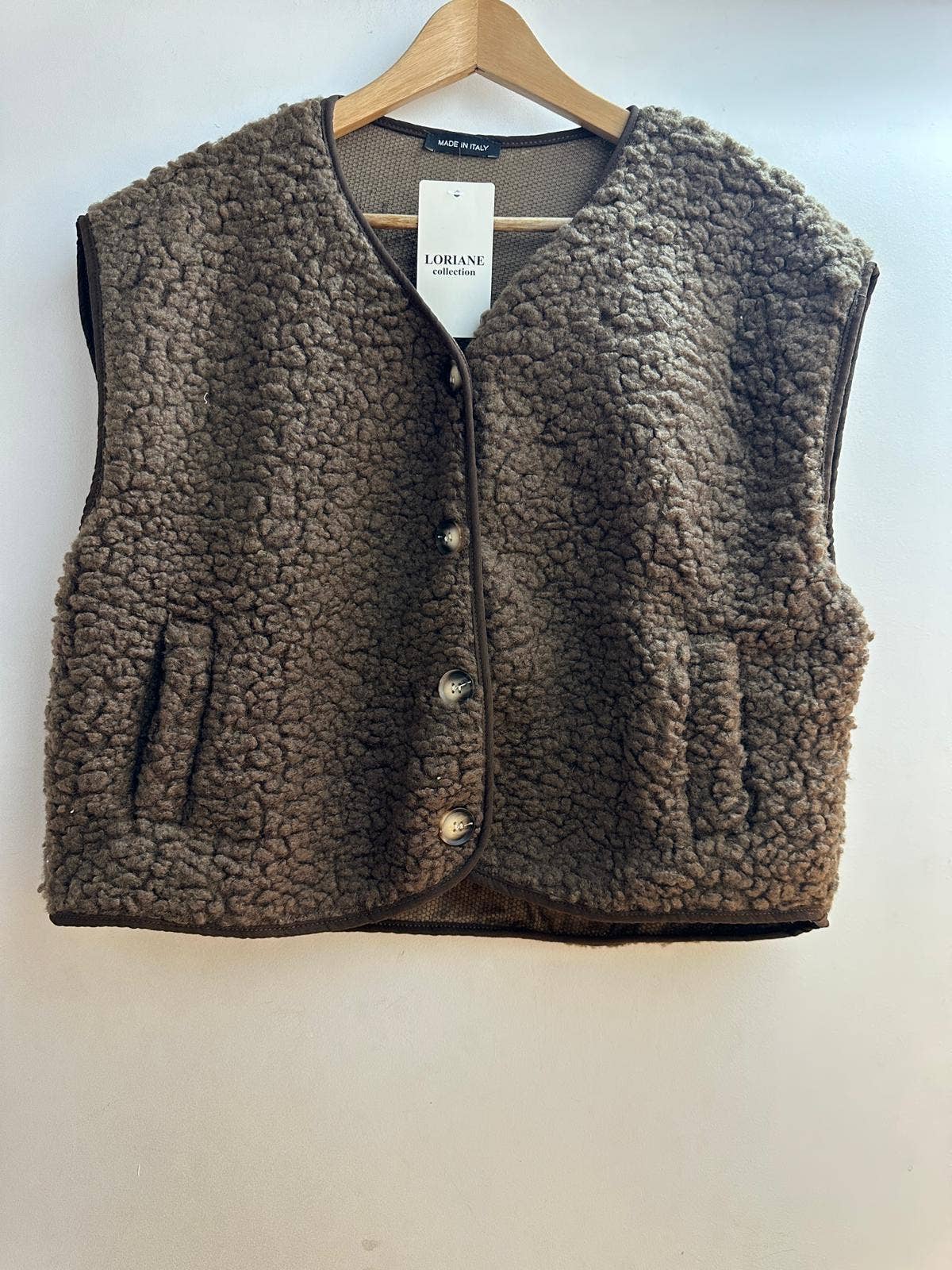 LORIANE - Wholesale Outerwear Vest - Women's - 24510 vest vest with one size fits all 
1